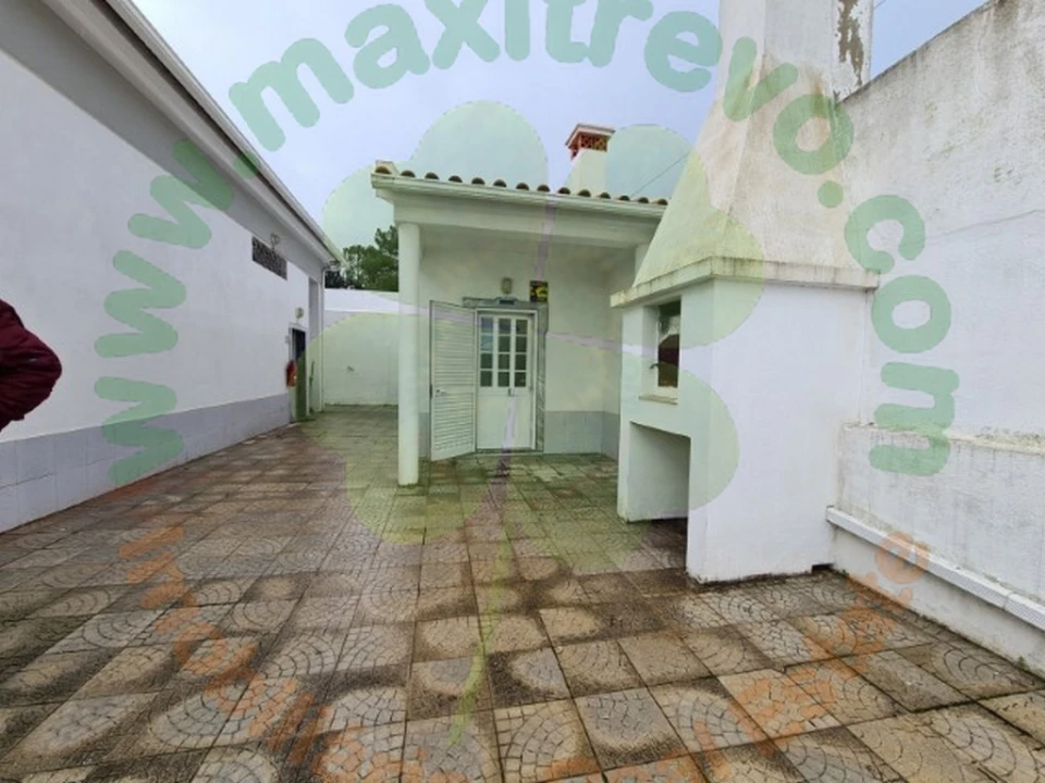 Armazém para Venda em Fernao Ferro Foto 8