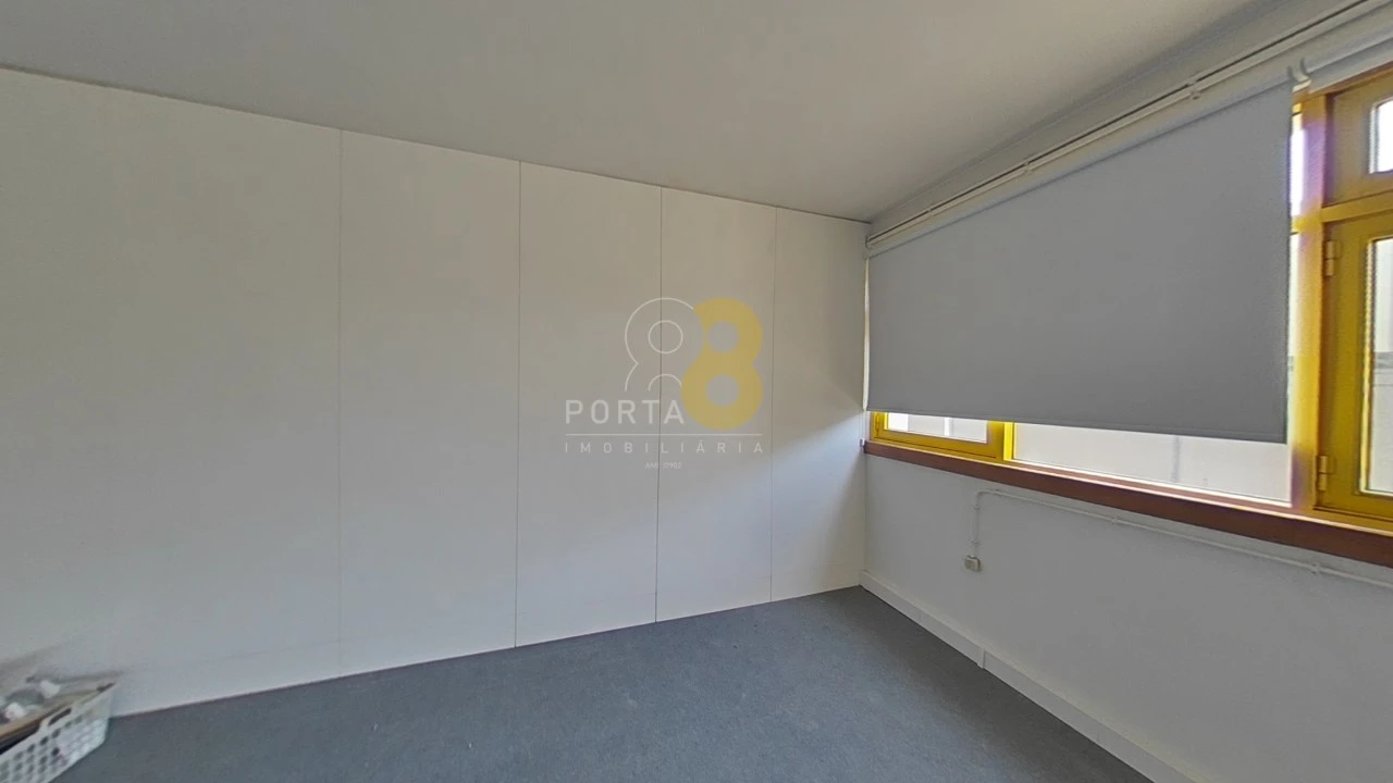 Escritório para Arrendamento em Ramalde Foto 23