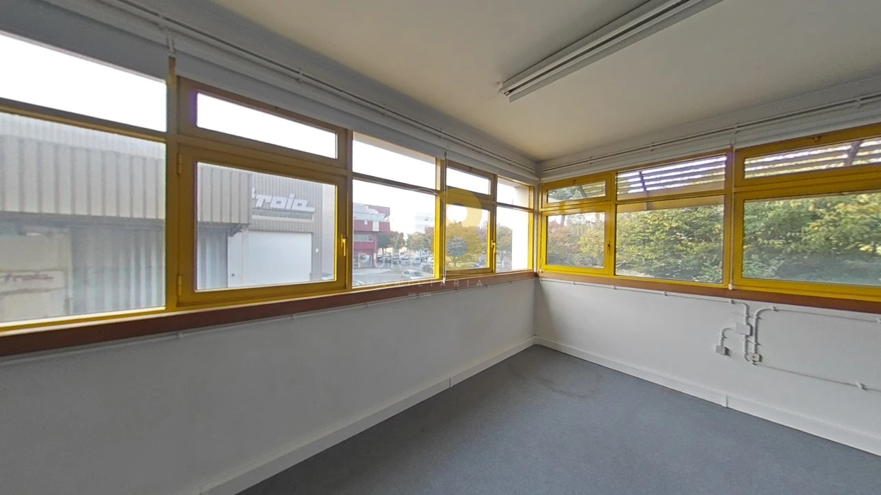 Escritório para Arrendamento em Ramalde Foto 27