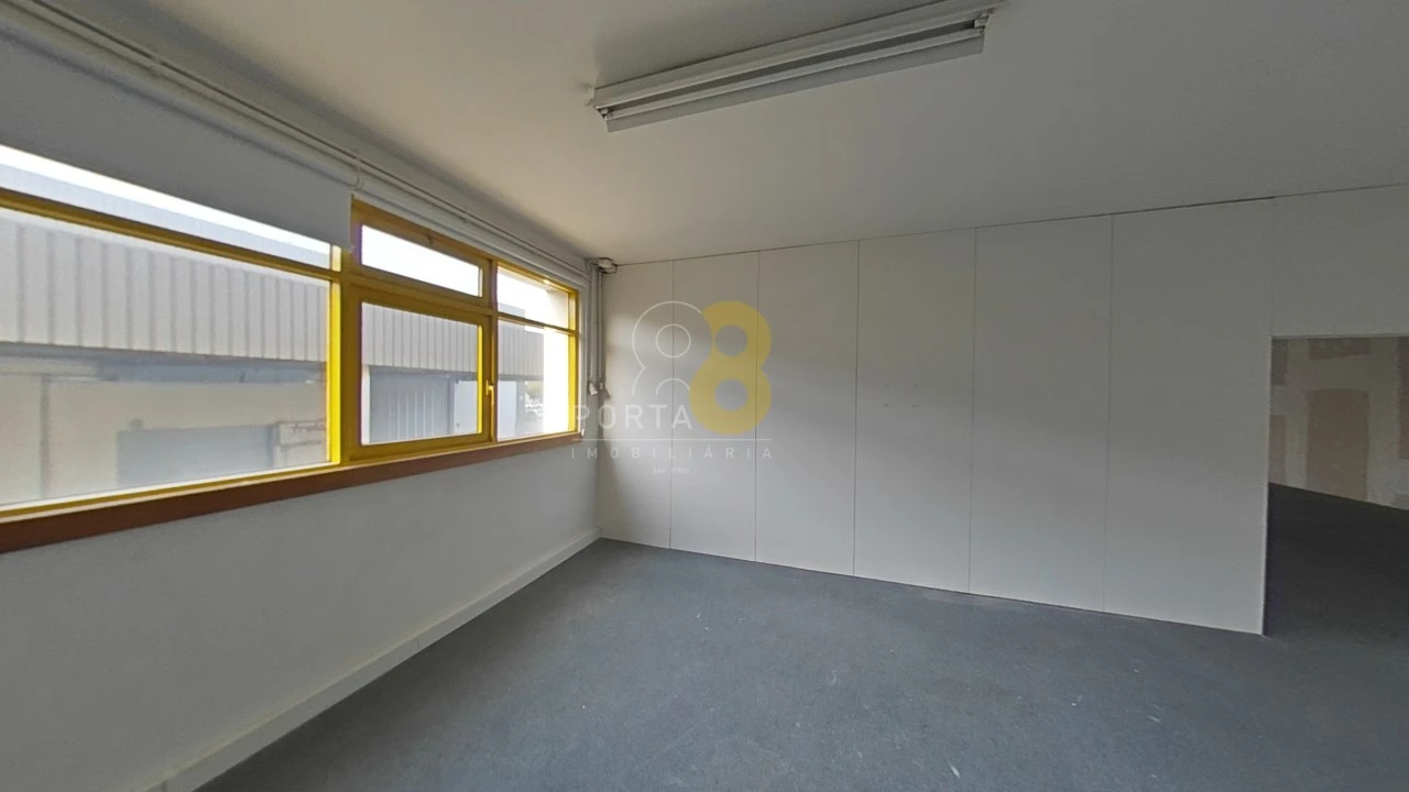 Escritório para Arrendamento em Ramalde Foto 33