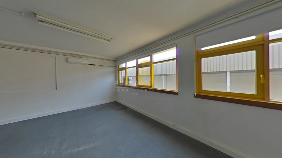 Escritório para Arrendamento em Ramalde Foto 8