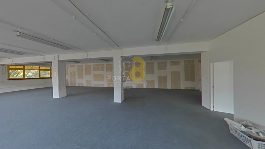 Escritório para Arrendamento em Ramalde Foto 26