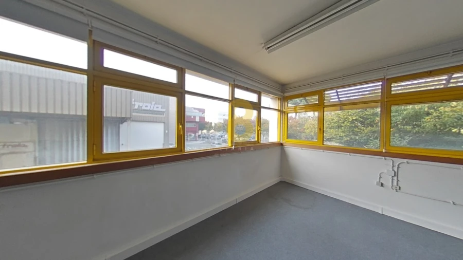 Escritório para Arrendamento em Ramalde Foto 27