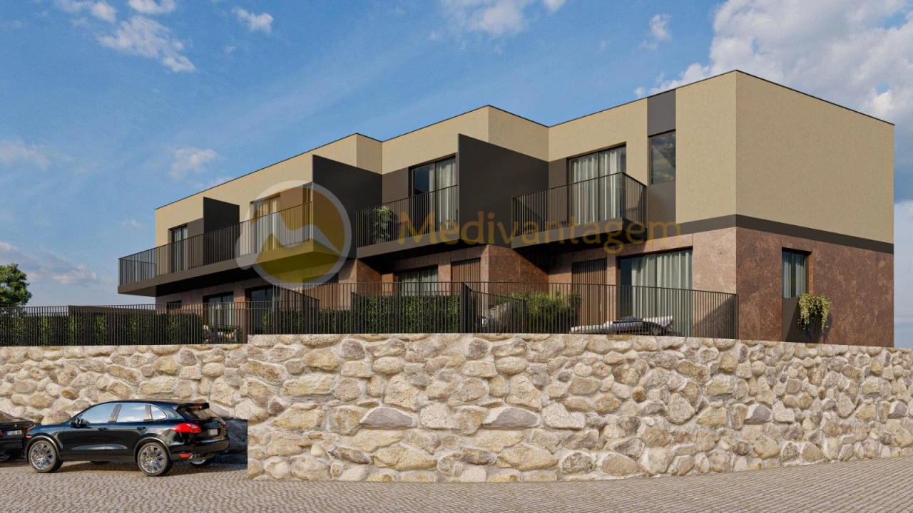 Moradia T3 para Venda em Lamas Foto 14