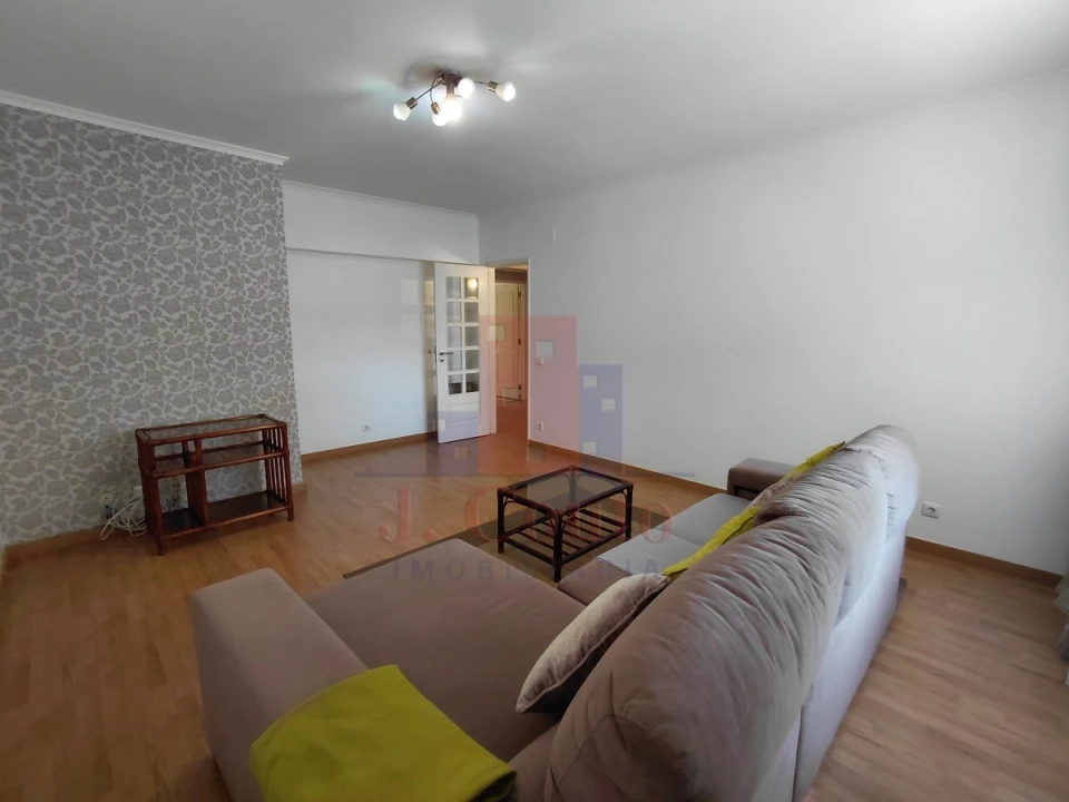 Apartamento T3 para Arrendamento em Caldas da Rainha - Santo Onofre e Serra do Bouro Foto 4