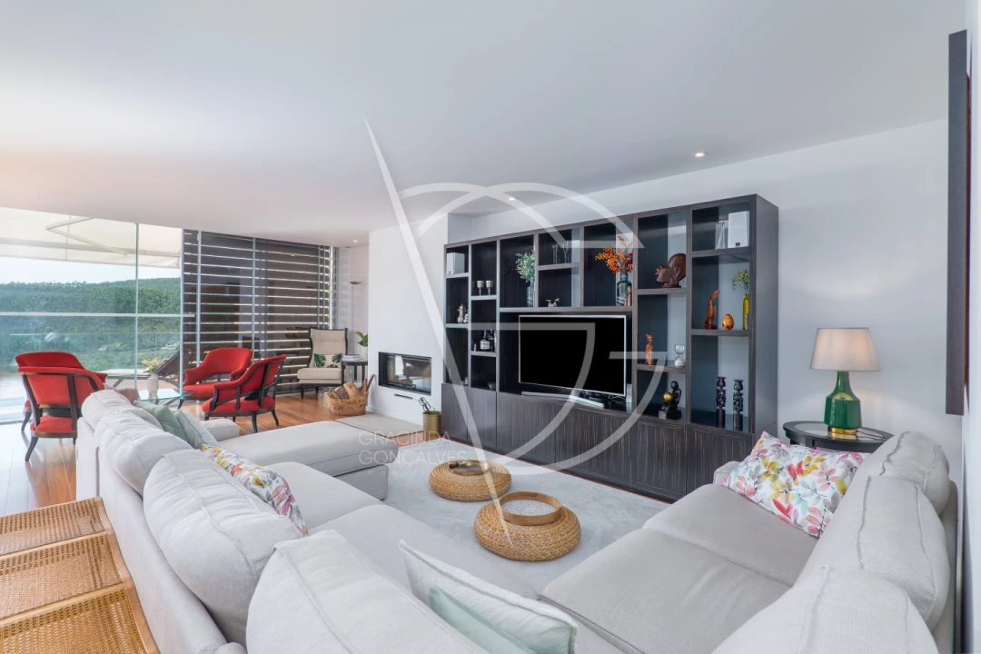 Moradia T4 para Venda em Água Longa Foto 2