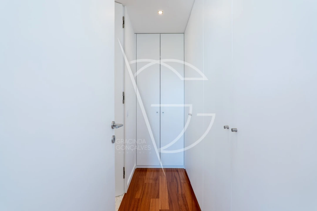 Moradia T4 para Venda em Água Longa Foto 26