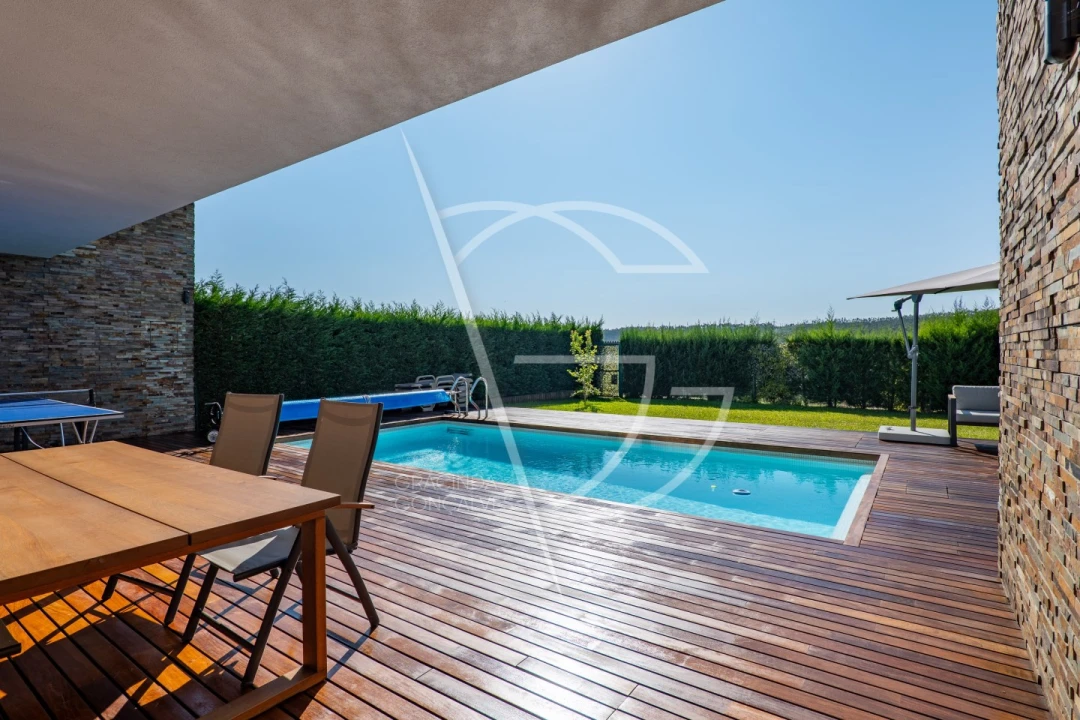 Moradia T4 para Venda em Água Longa Foto 38