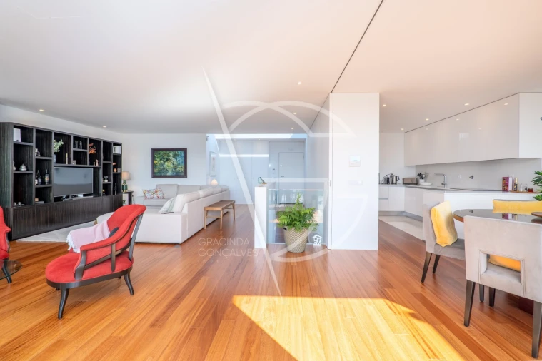 Moradia T4 para Venda em Água Longa Foto 12