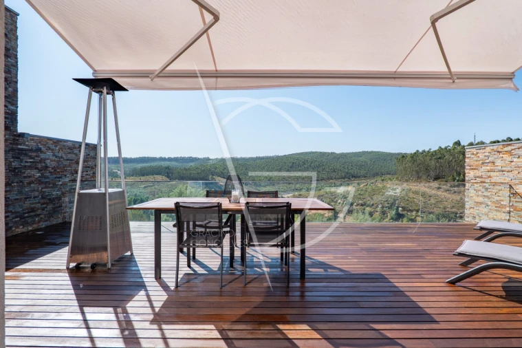 Moradia T4 para Venda em Água Longa Foto 8