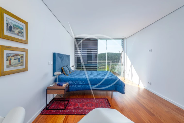 Moradia T4 para Venda em Água Longa Foto 28