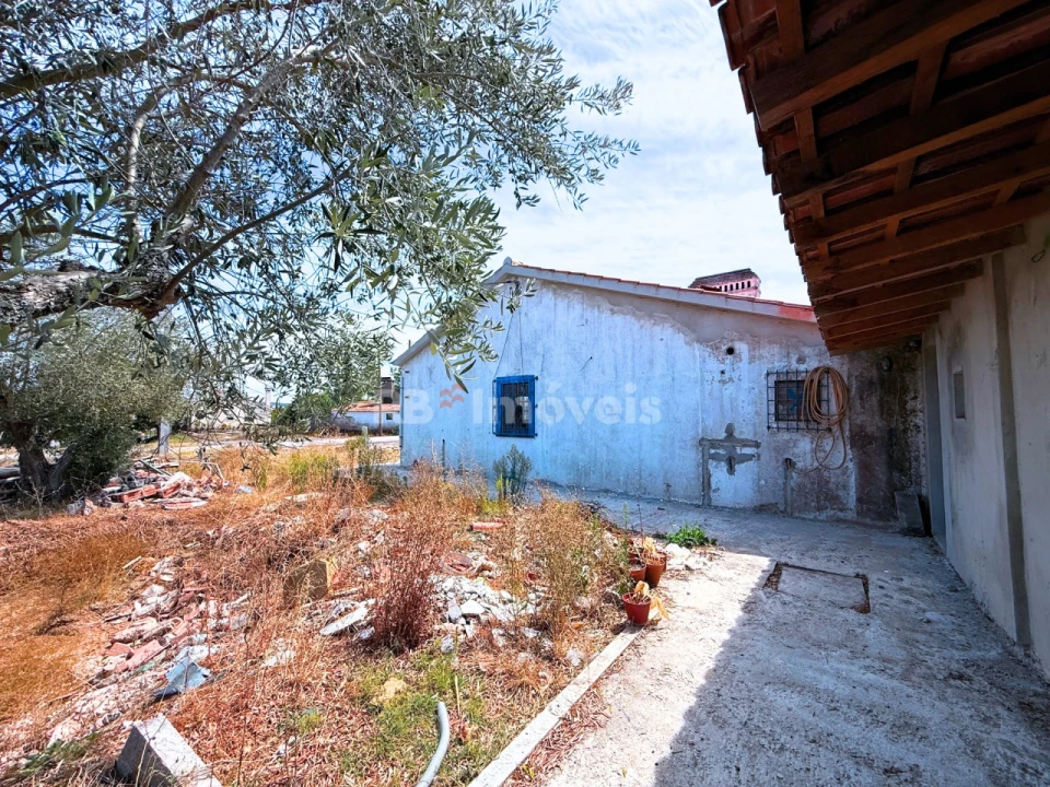 Moradia T3 para Venda em São Pedro de Tomar Foto 25