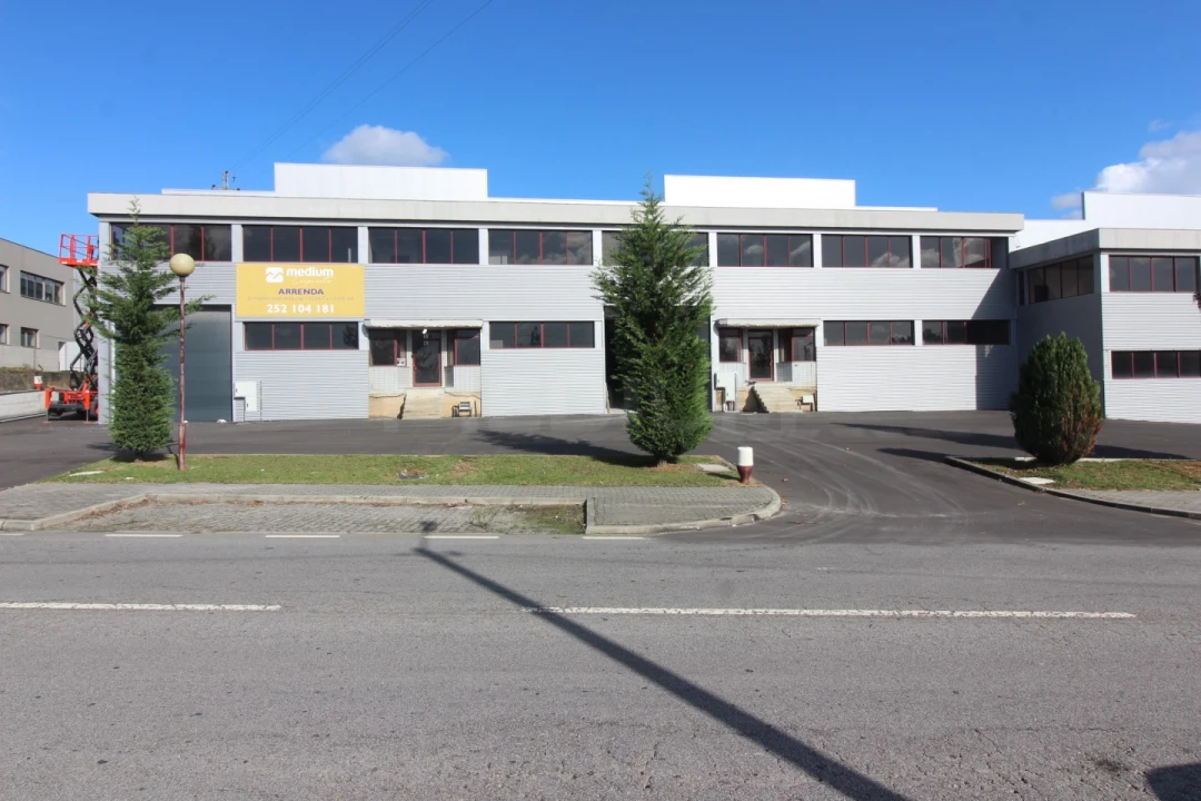 Armazém para Arrendamento em Esmeriz e Cabeçudos Foto 13