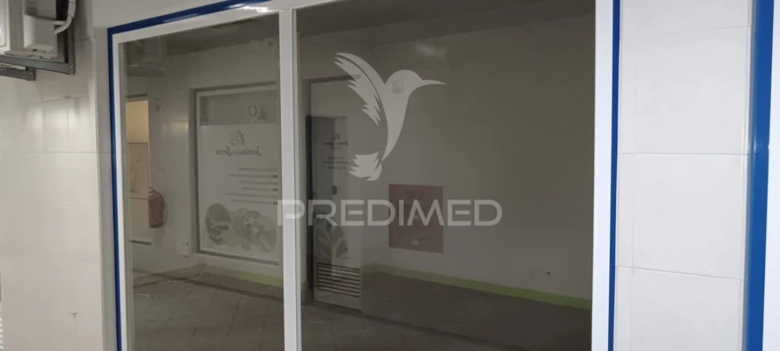 Loja para Arrendamento em Ribeira de Nisa e Carreiras Foto 1