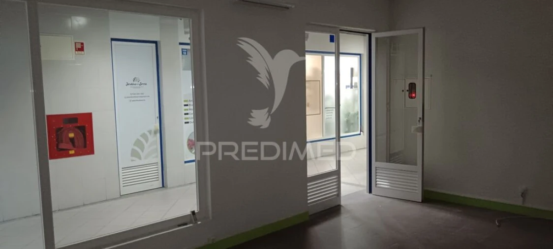 Loja para Arrendamento em Ribeira de Nisa e Carreiras Foto 6