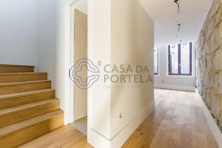 Apartamento T2 para Venda em Cedofeita, Santo Ildefonso, Sé, Miragaia, São Nicolau e Vitória Foto 2