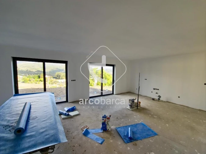 Moradia T3 para Venda em Prozelo Foto 11