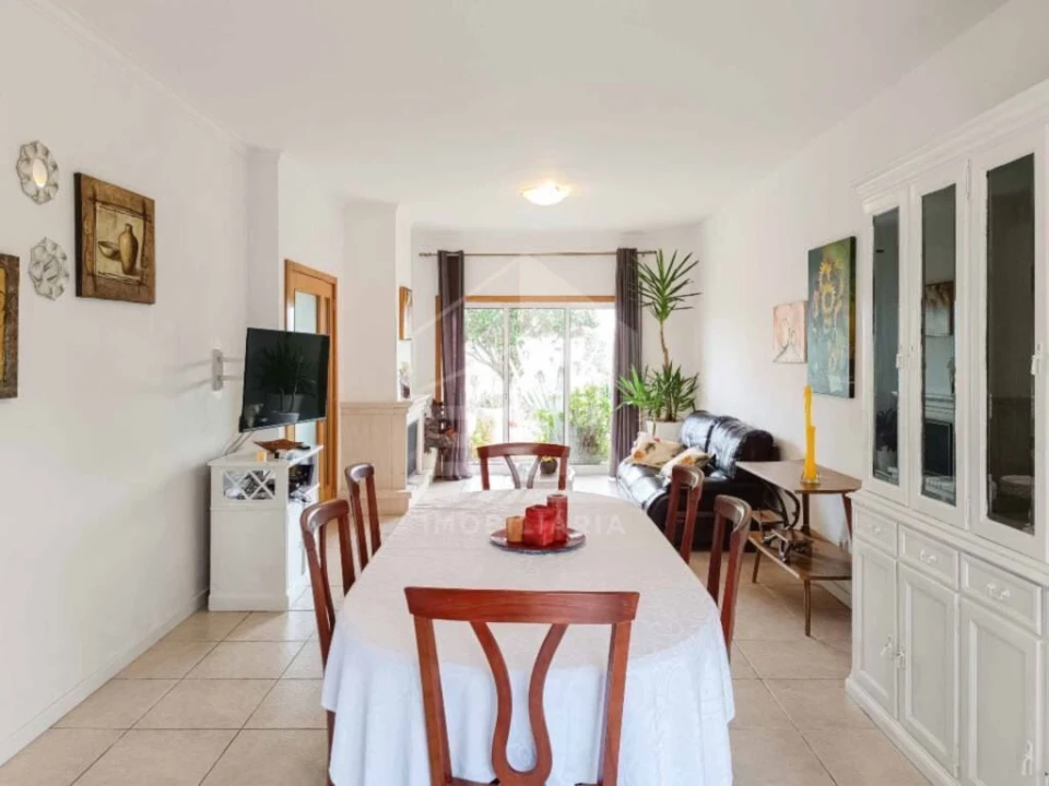 Moradia T3 para Venda em Alquerubim Foto 10