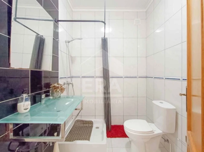 Moradia T3 para Venda em Alquerubim Foto 15