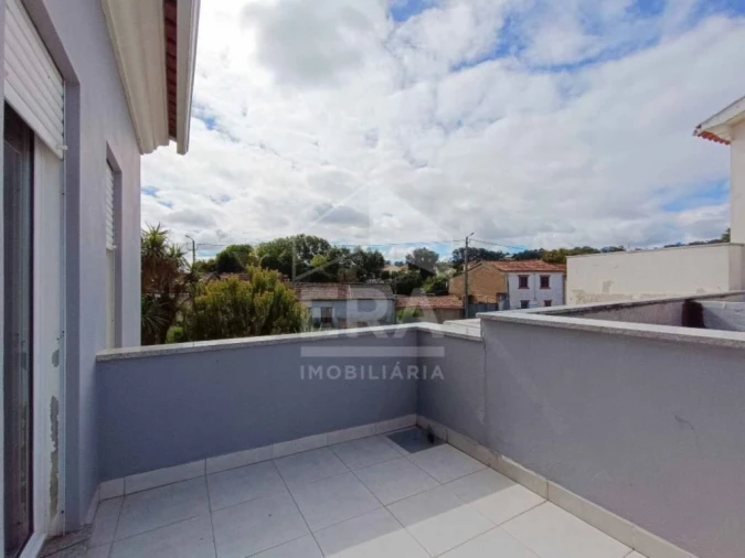 Moradia T3 para Venda em Alquerubim Foto 21