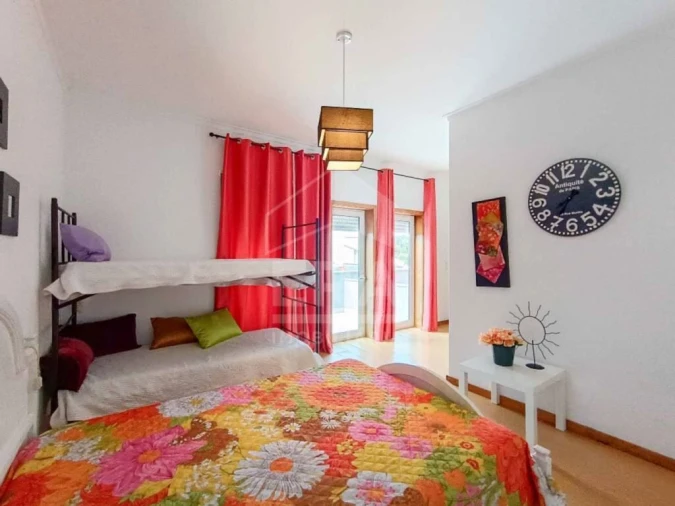 Moradia T3 para Venda em Alquerubim Foto 18