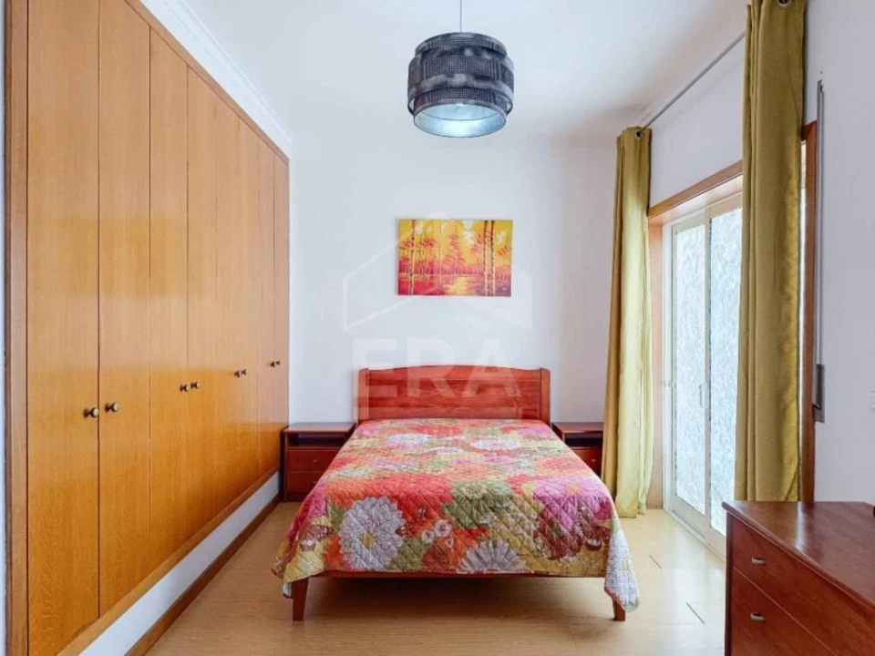 Moradia T3 para Venda em Alquerubim Foto 22