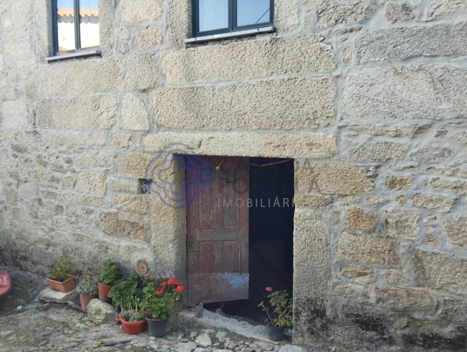 Moradia T2 para Venda em Cabaços Foto 7