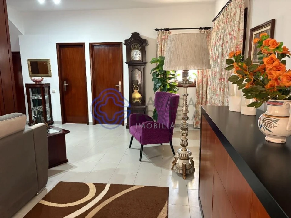 Moradia T4 para Venda em Sanguedo Foto 13