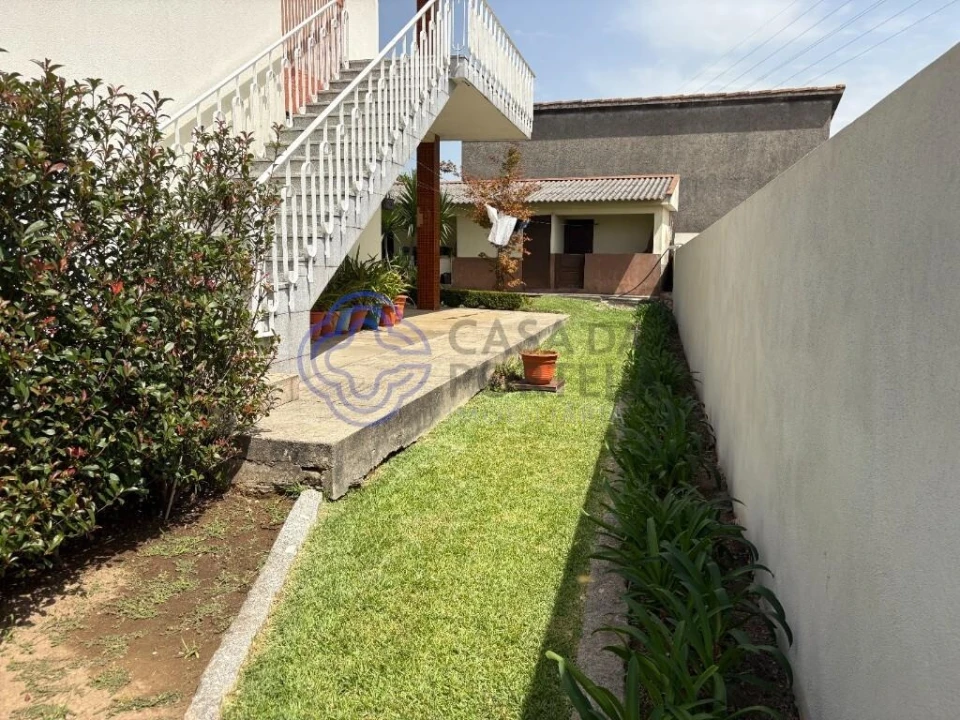 Moradia T4 para Venda em Sanguedo Foto 5