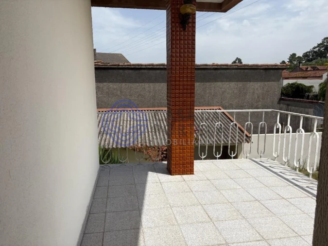 Moradia T4 para Venda em Sanguedo Foto 11