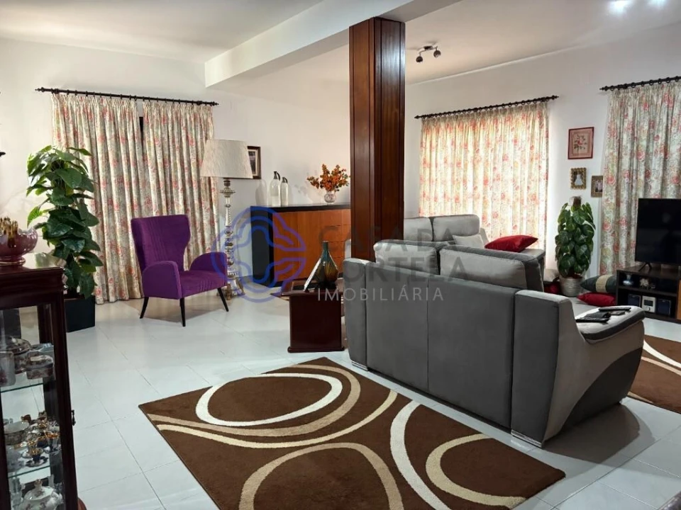 Moradia T4 para Venda em Sanguedo Foto 14