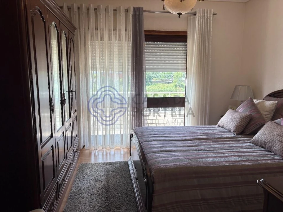 Moradia T4 para Venda em Sanguedo Foto 9