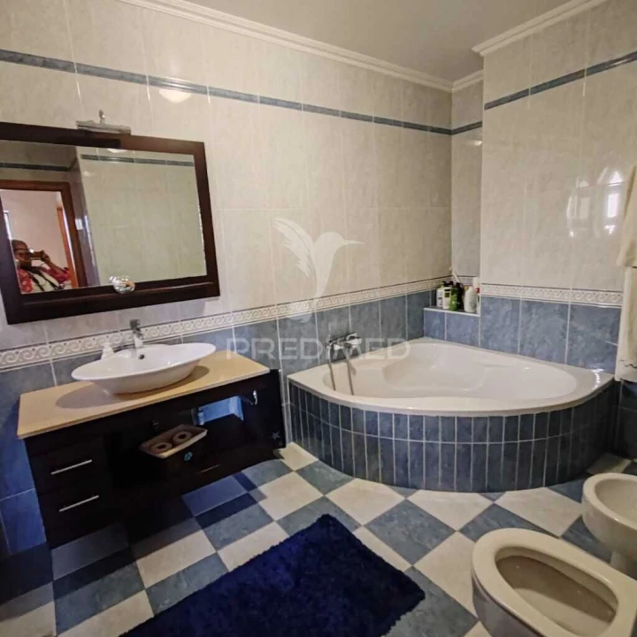 Moradia T4 para Venda em Nossa Senhora das Misericordias Foto 14