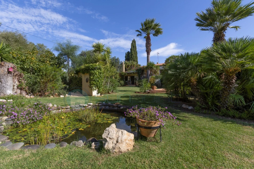 Moradia T4 para Venda em Bensafrim e Barão de São João Foto 16