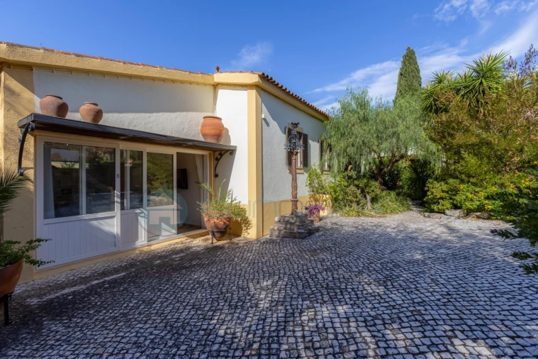 Moradia T4 para Venda em Bensafrim e Barão de São João Foto 39