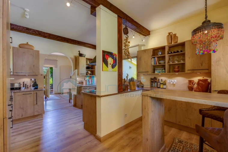 Moradia T4 para Venda em Bensafrim e Barão de São João Foto 11