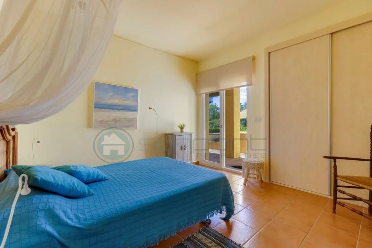 Moradia T4 para Venda em Bensafrim e Barão de São João Foto 30