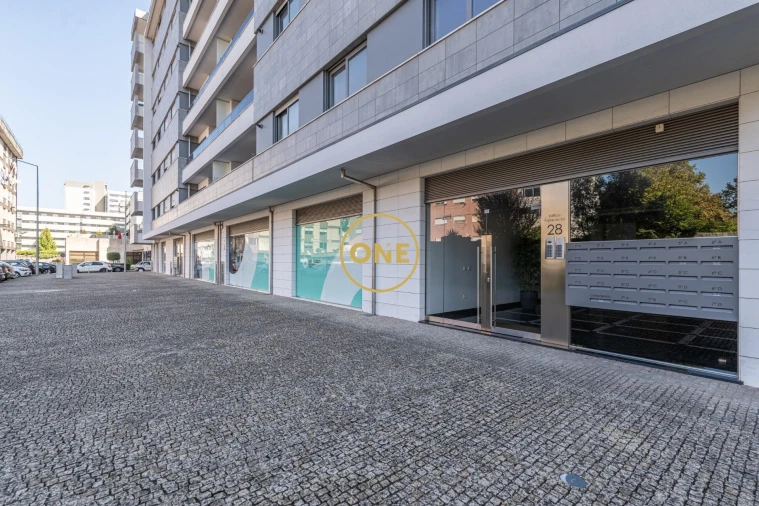 Apartamento T4 para Venda em Antas e Abade de Vermoim Foto 42