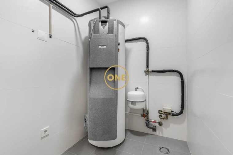 Apartamento T4 para Venda em Antas e Abade de Vermoim Foto 14