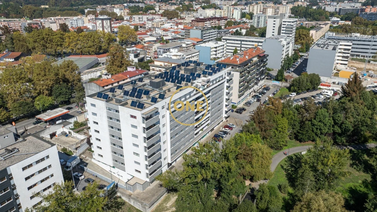 Apartamento T4 para Venda em Antas e Abade de Vermoim Foto 8