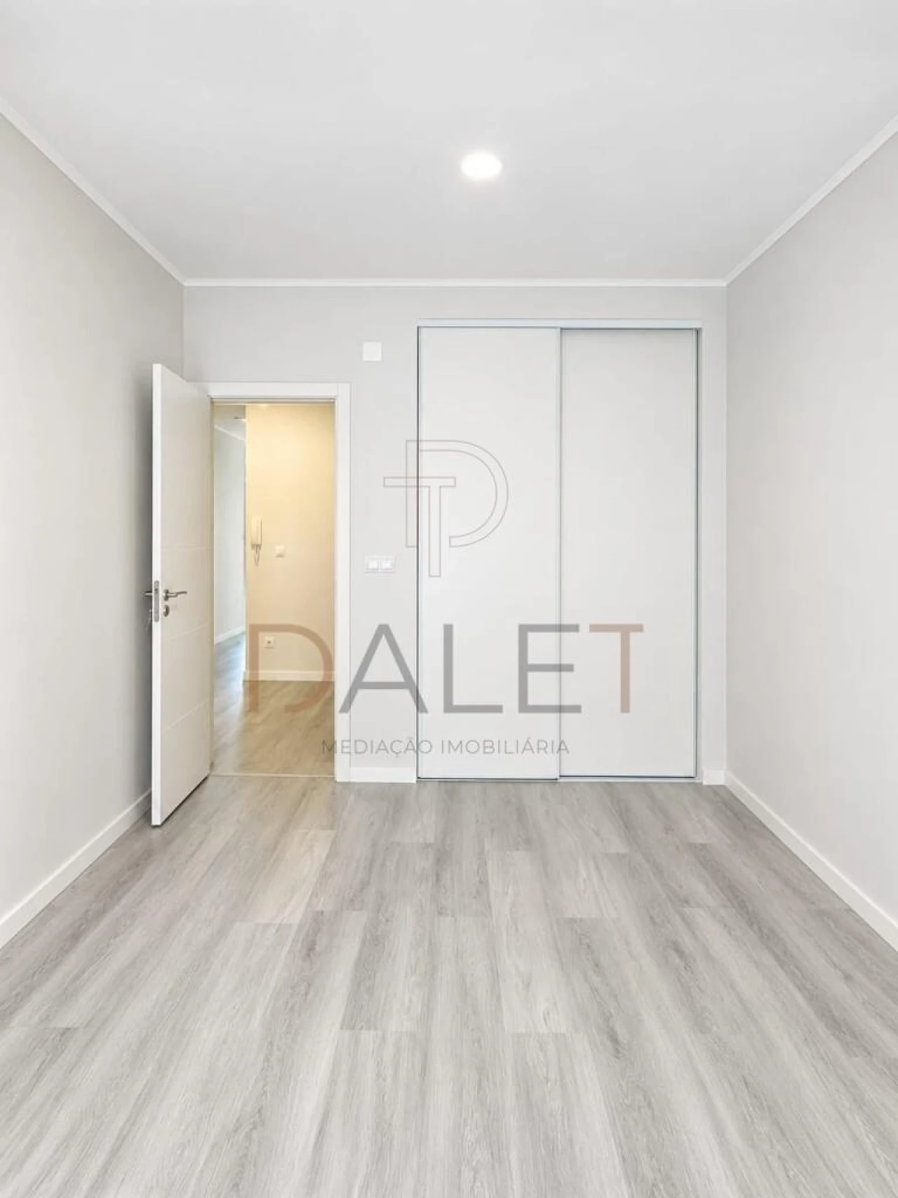 Apartamento T2 para Venda em Oeiras e São Julião da Barra, Paço de Arcos e Caxias Foto 17