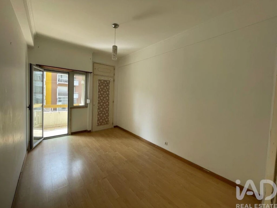 Apartamento T2 para Venda em Oeiras e São Julião da Barra, Paço de Arcos e Caxias Foto 16