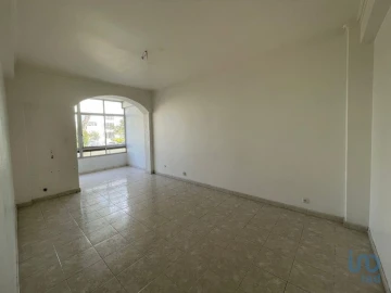 Apartamento T2 para Venda em Oeiras e São Julião da Barra, Paço de Arcos e Caxias