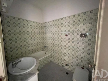 Apartamento T2 para Venda em Oeiras e São Julião da Barra, Paço de Arcos e Caxias
