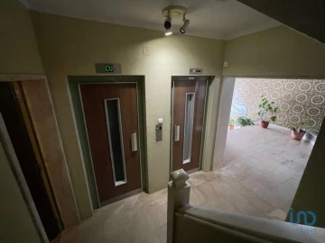 Apartamento T2 para Venda em Oeiras e São Julião da Barra, Paço de Arcos e Caxias