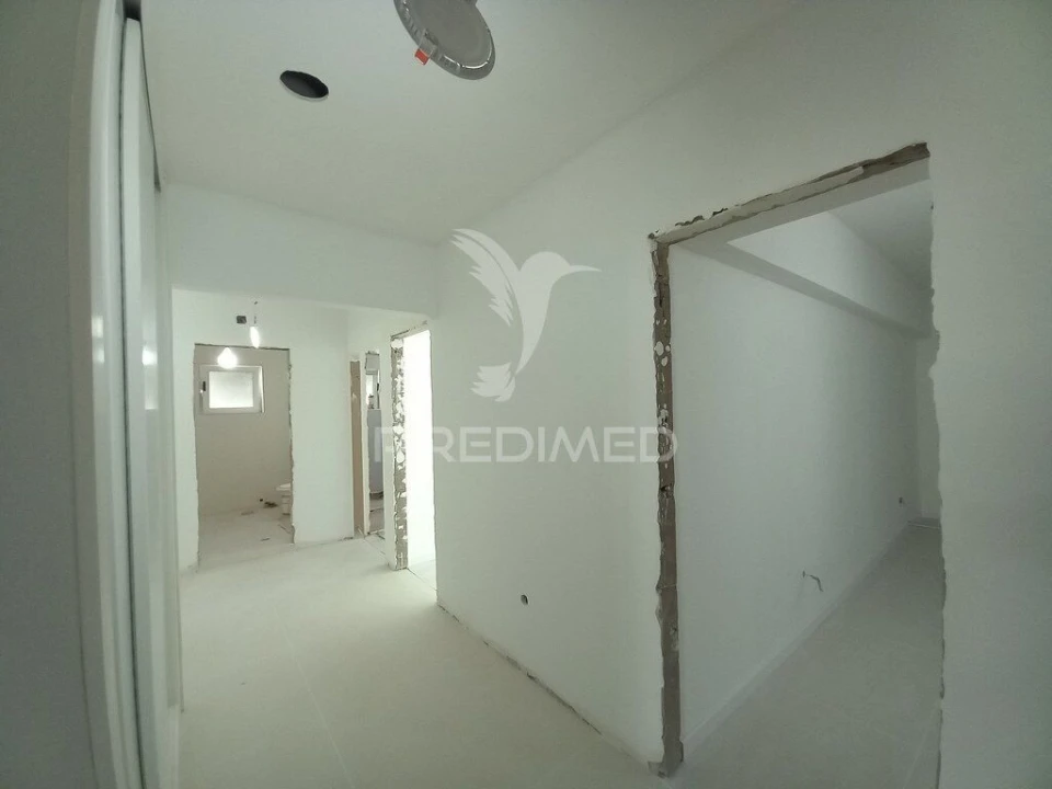 Apartamento T4 para Venda em Póvoa de Santa Iria e Forte da Casa Foto 8