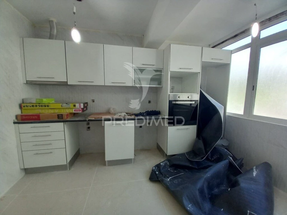 Apartamento T4 para Venda em Póvoa de Santa Iria e Forte da Casa Foto 7
