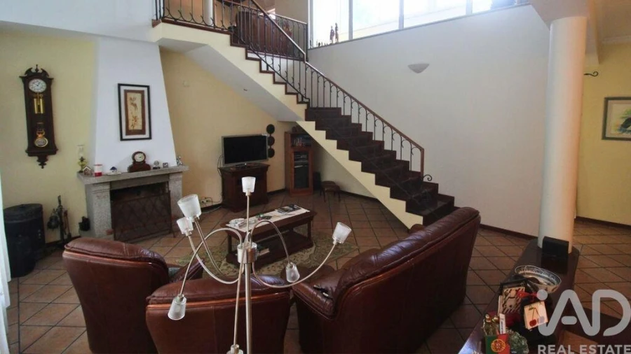 Moradia T3 para Venda em Ossela Foto 15