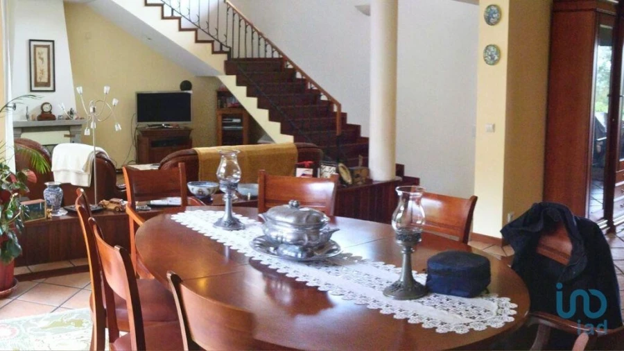 Moradia T3 para Venda em Ossela Foto 14