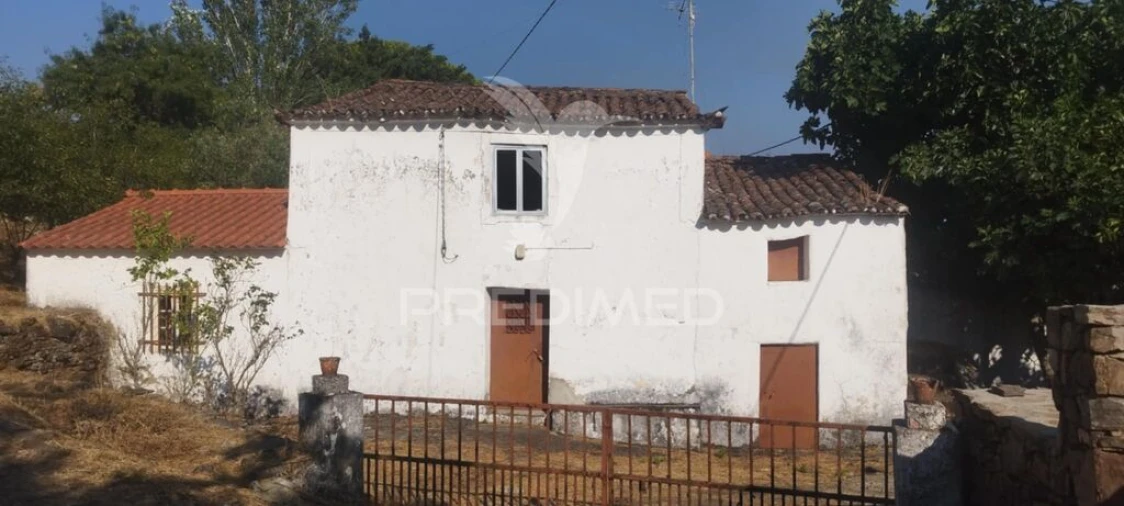 Quinta T3 para Venda em Santa Maria de Marvão